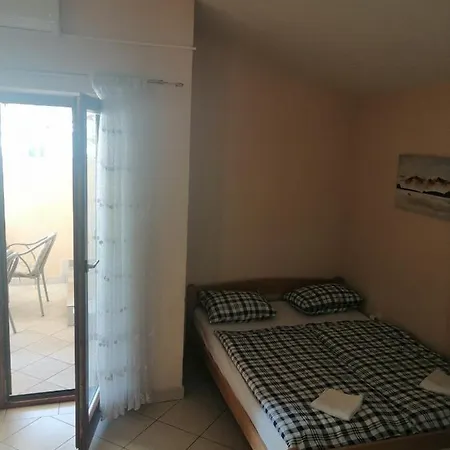 Anita Apartment *