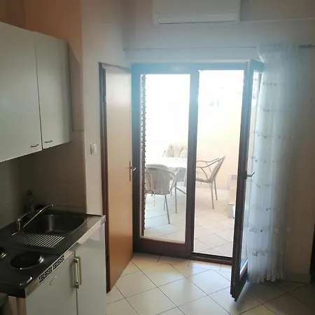 Anita Apartment *