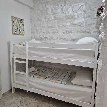 Anita Apartment