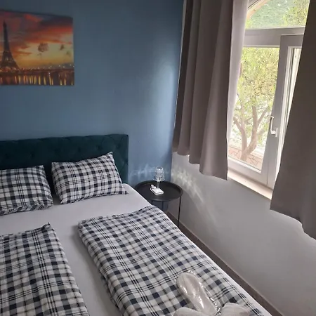 Anita Apartment