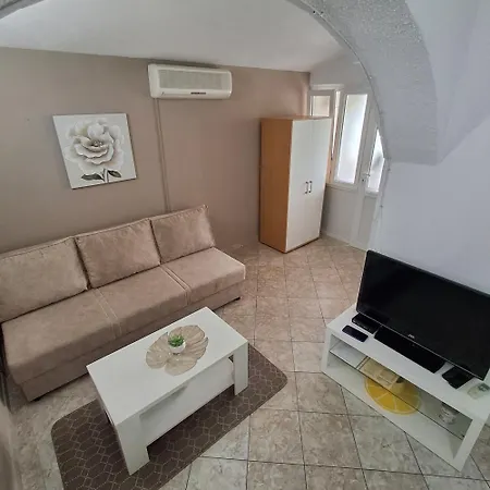 Anita Apartment